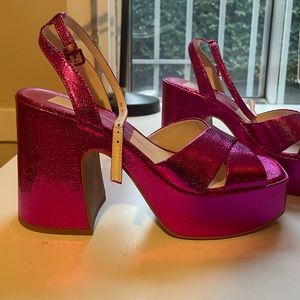 Dolce Vita Wessi Platform Pink